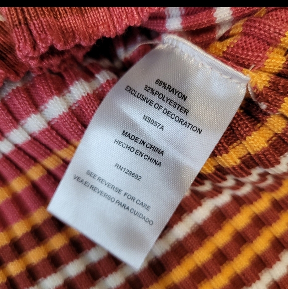 Madden NYC Sweater Women's Sz L striped cutout preppy punk retro peak a boo crop - Picture 8 of 11